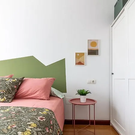 Ah Delux3rooms Vut6893as *